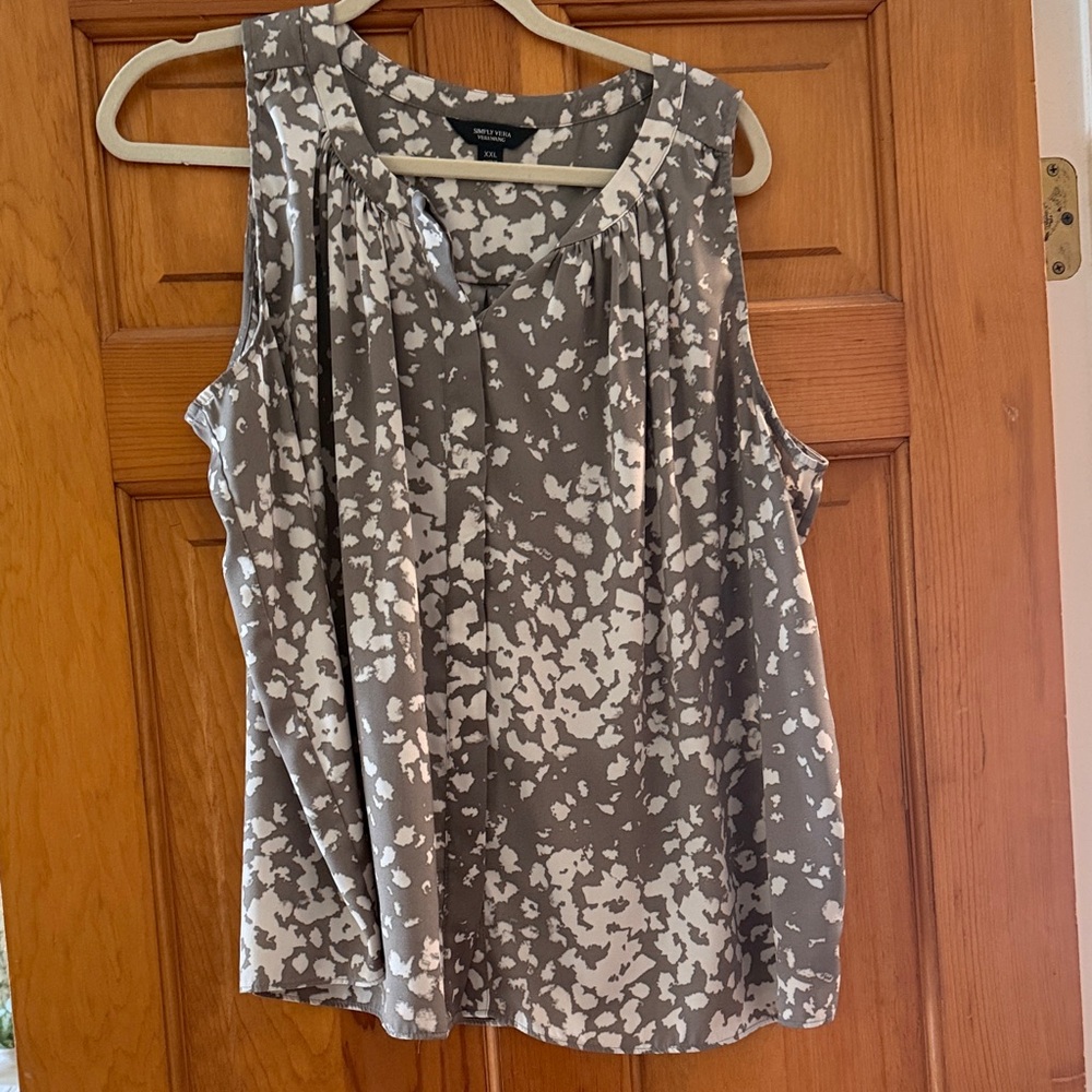 Gray Floral Print Sleeveless Blouse